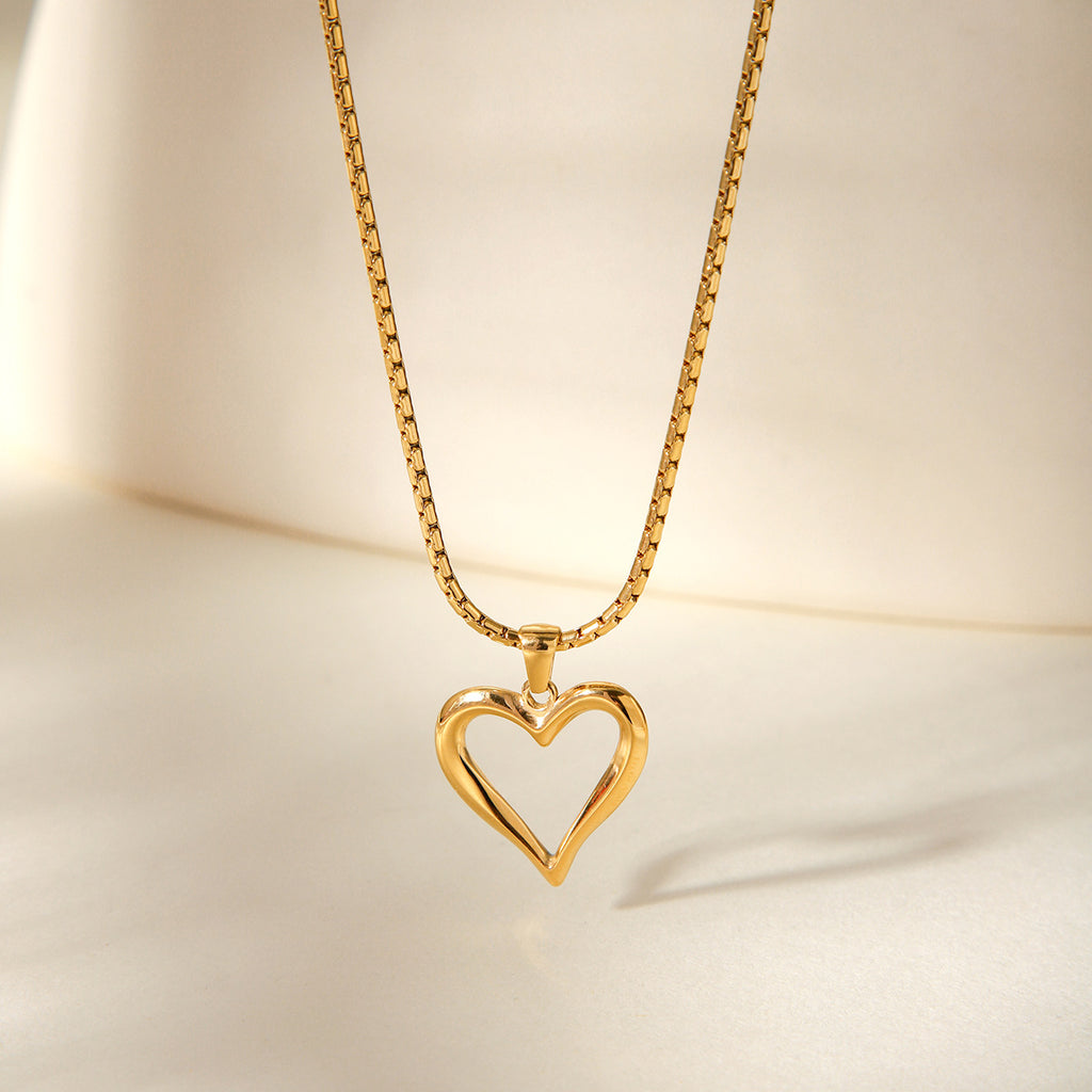 Amor | Toujours Pendant Necklace
