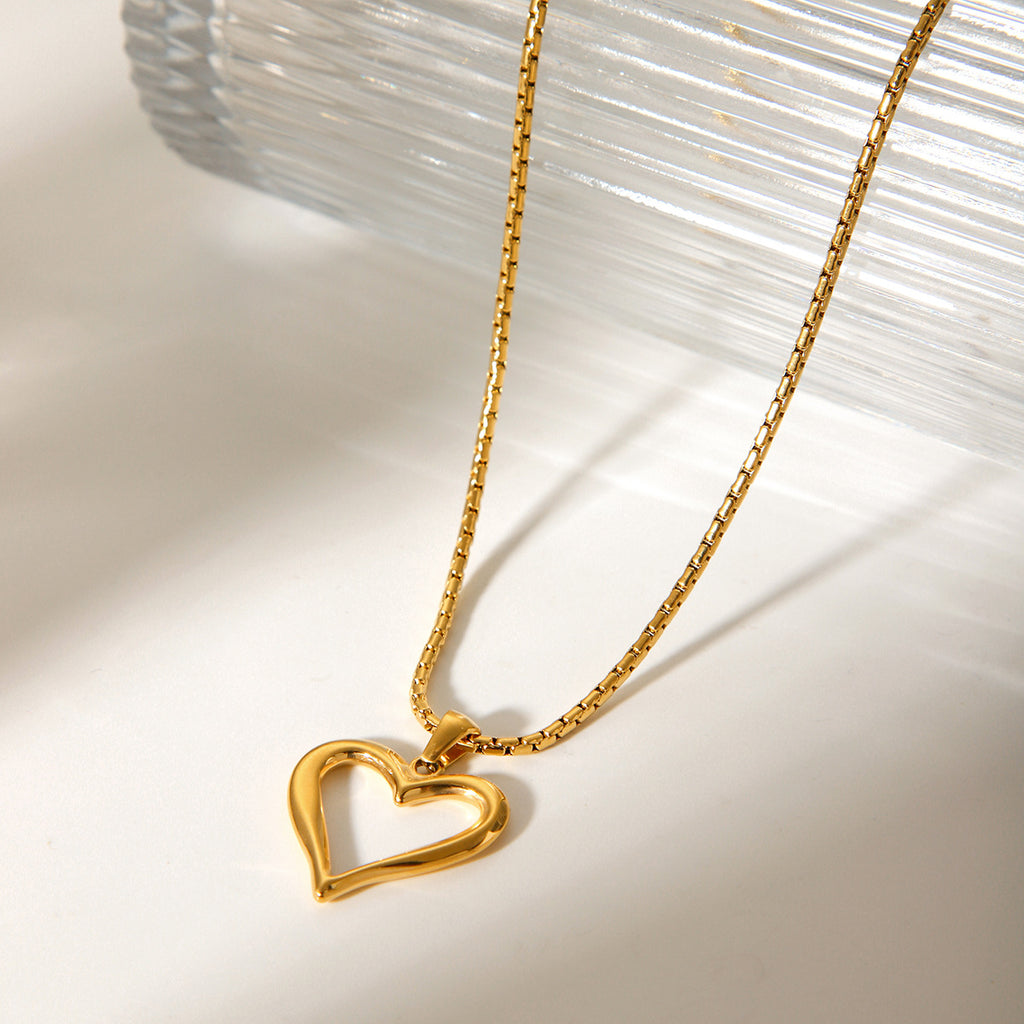 Amor | Toujours Pendant Necklace