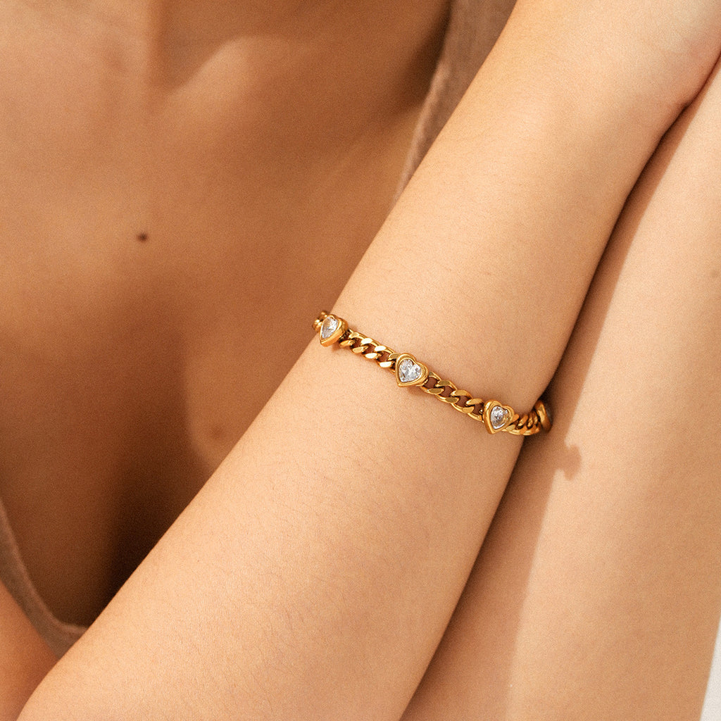 Amor |  Heart Zircon Bracelet